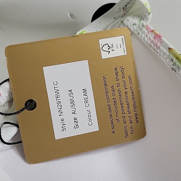 NipTuck Wattlewedo Twist Bodice One Piece Swimsuit Size 4 - Picture 10 of 12